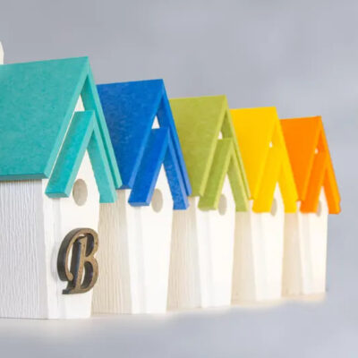 Little Bird Lodge — Personalized Poly Lumber Birdhouse with Custom Colors and Magnetic Roof